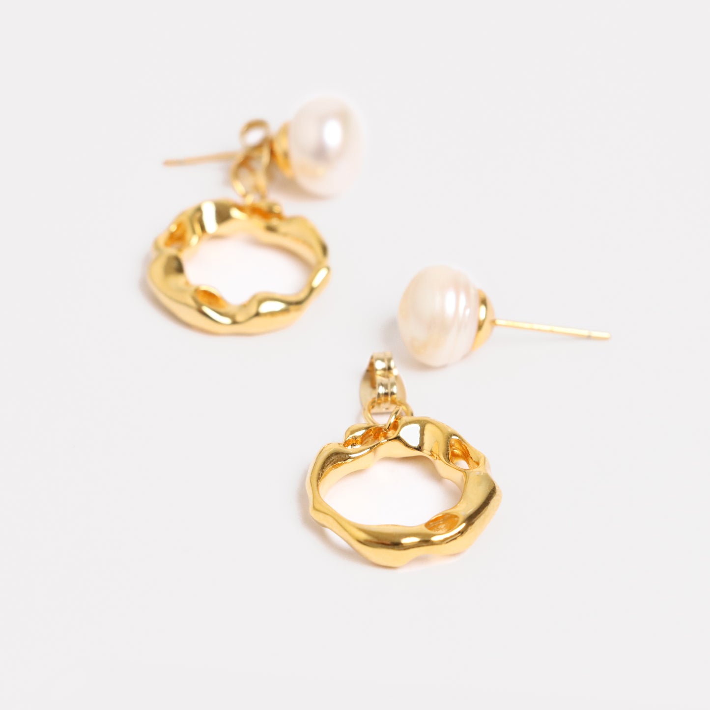 Freshwater Pearl Stud Earring With Removable Drop Details