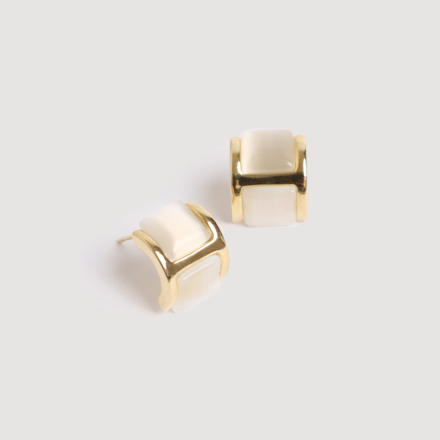 Gold Matte Stud Earring With Opalescent Details