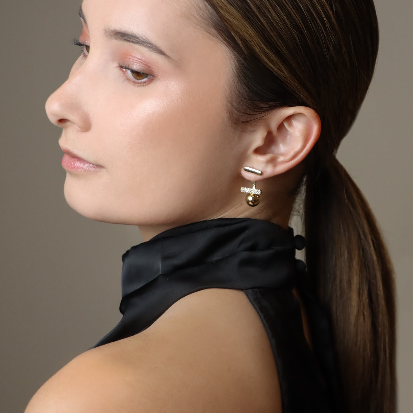 Stud Earring With Drop Removable Details