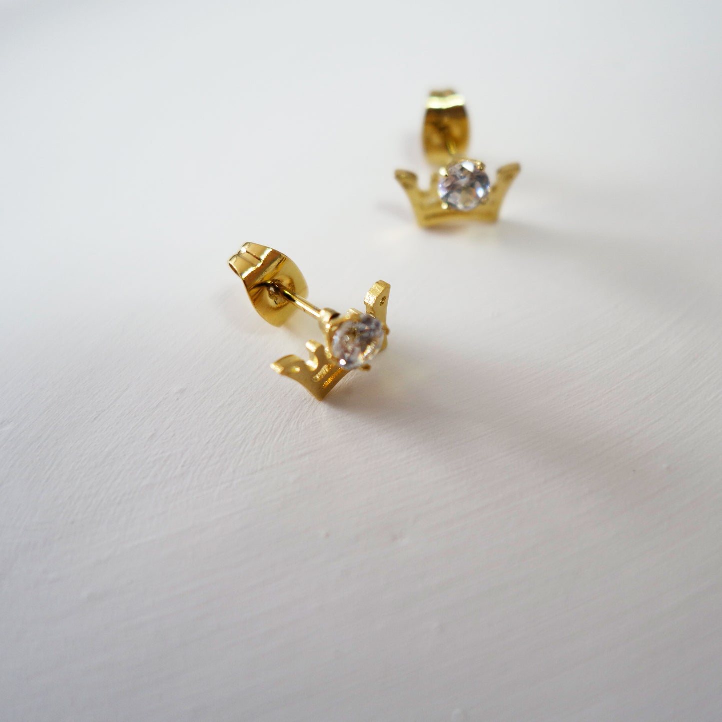 Crown Gold Stud Earrings